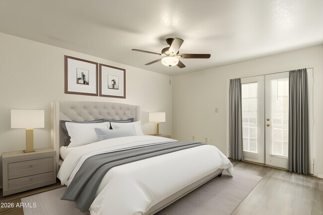 Building Photo - 1446 E Grovers Ave