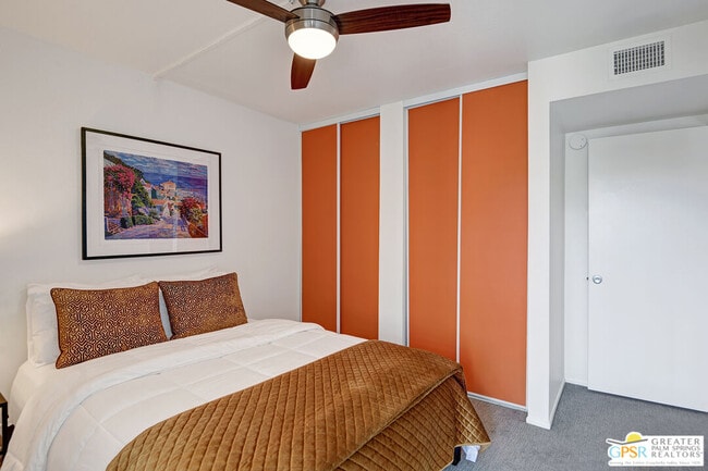 Building Photo - 1552 S Camino Real