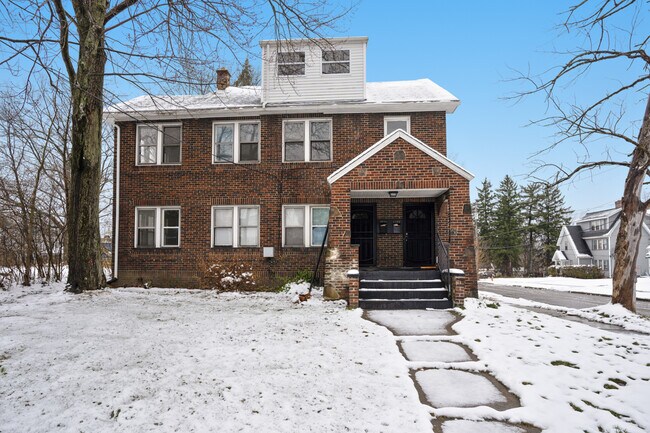 Building Photo - 2229 Cordova Ave