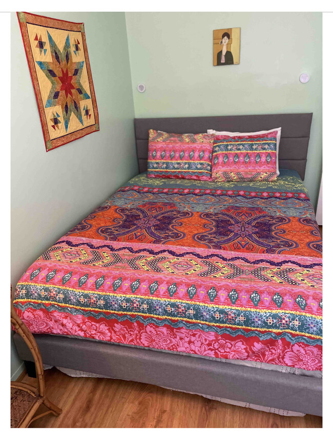 The third bedroom has a comfy queen bed. It is the smallest BR without much extra space. Lg closet. - 224 Hopi Ave