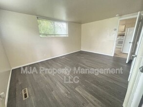 Building Photo - 740 Wasatch St.