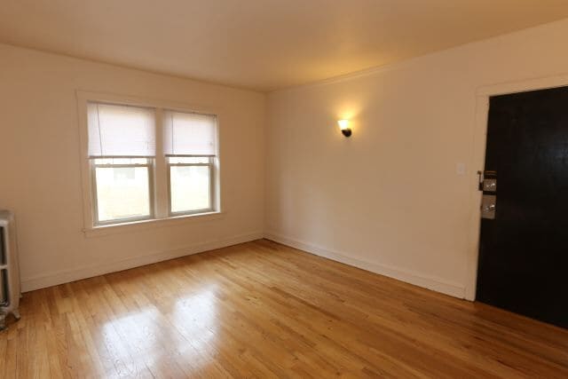Building Photo - 2220 W Ainslie