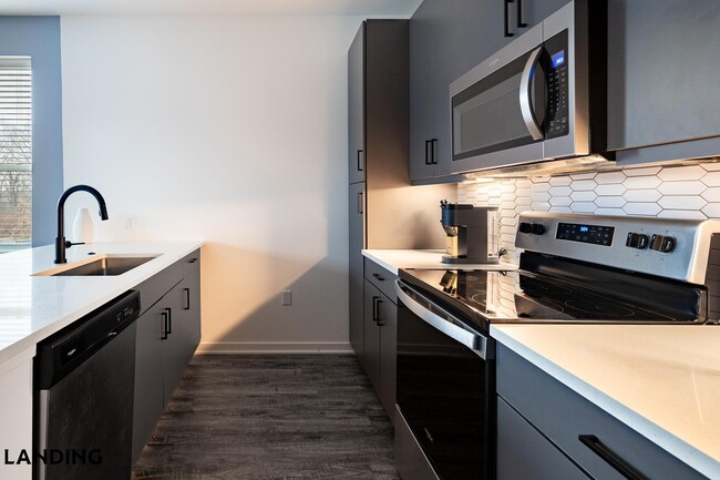 Building Photo - 1100 Prism Pl