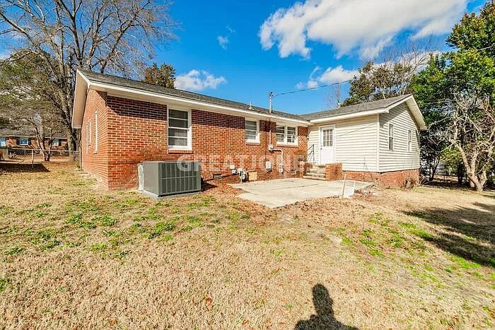 Building Photo - 2114 Morninglo Ln