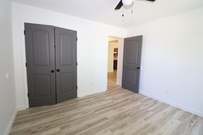 Building Photo - 122 Fairway Ave