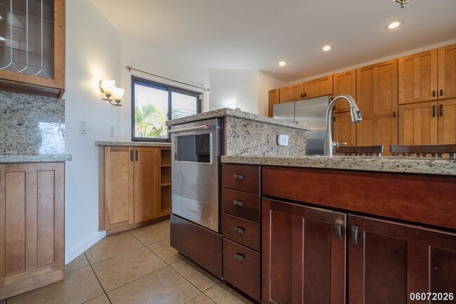 Building Photo - $3650.00 | 2bd/2.5ba Single Family Home in Halawa Heights