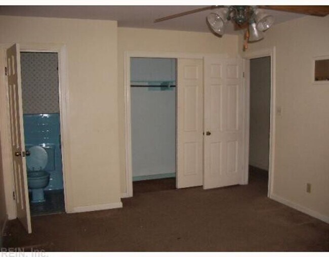 Building Photo - 3812 Cedar Ln