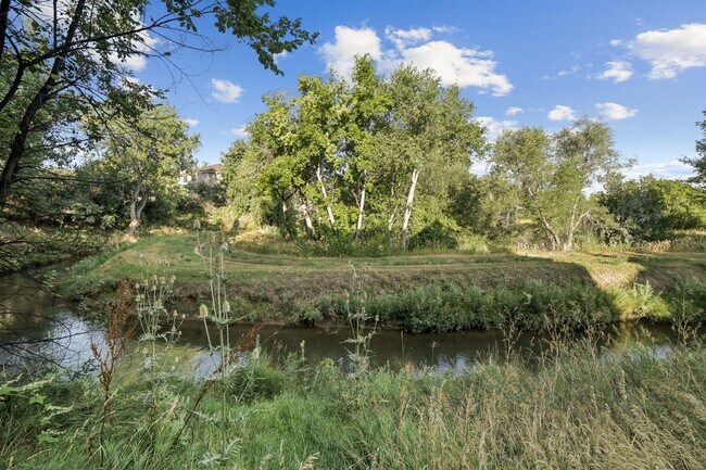 Building Photo - Charming 3BR Condo in Arvada