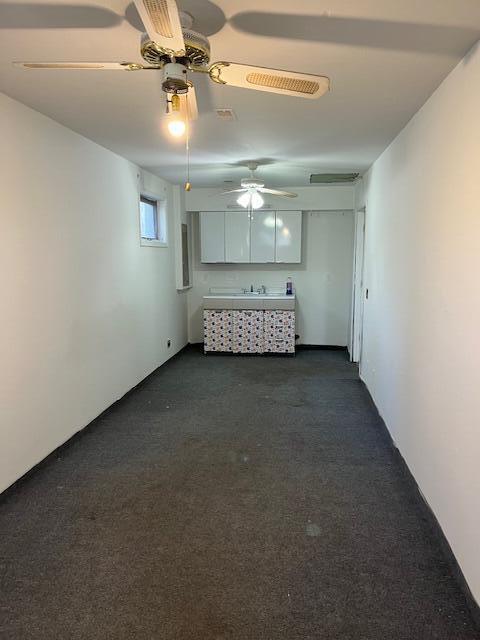 Building Photo - 5900 S River Hills Rd