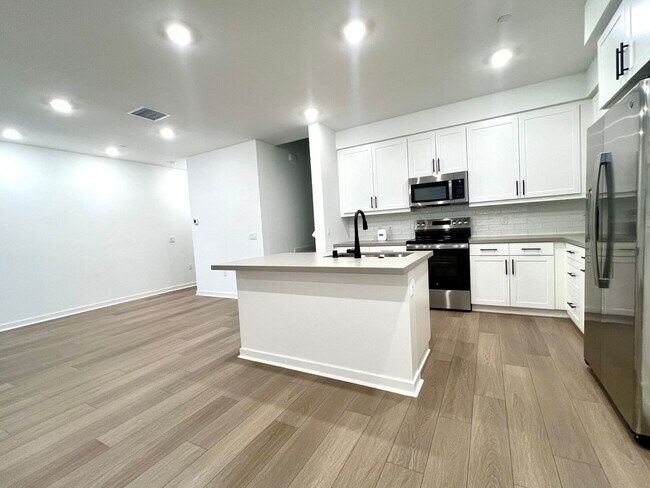 Building Photo - Brand New Built 3 Story 2 Bed 2.5 Bath Condo in Eastvale!