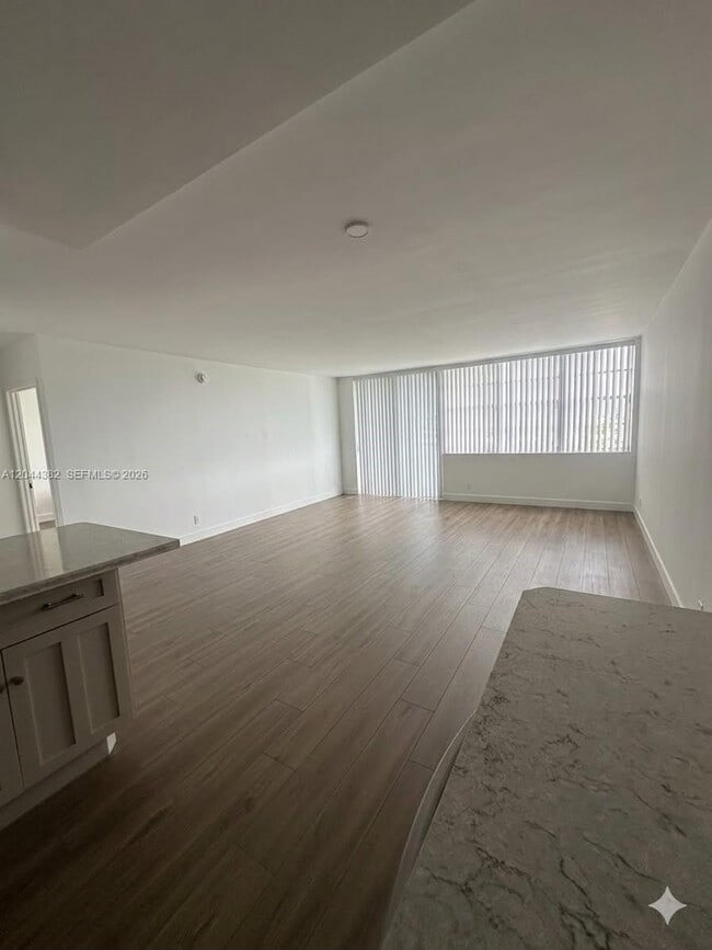 Building Photo - 2100 Sans Souci Blvd