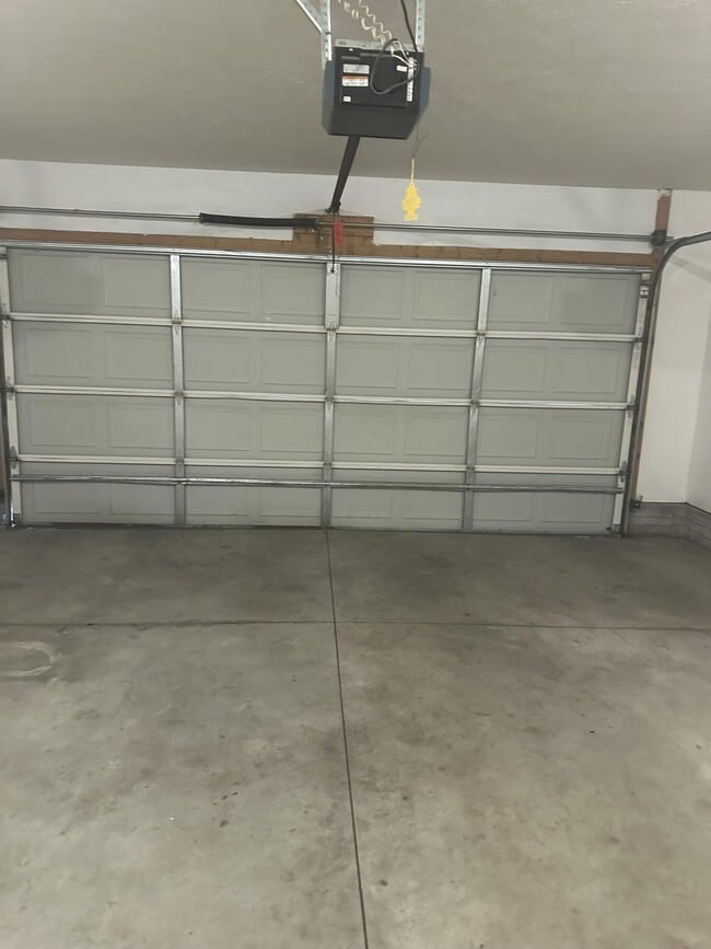 Building Photo - 2021 Sawyer Pl