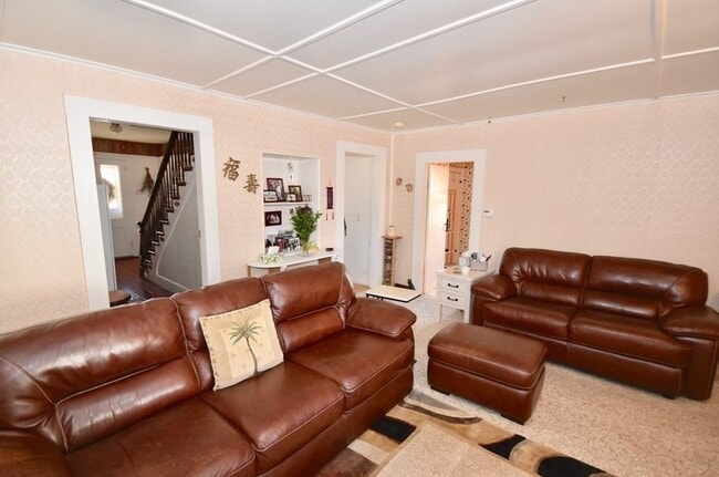 Building Photo - 58 S East St