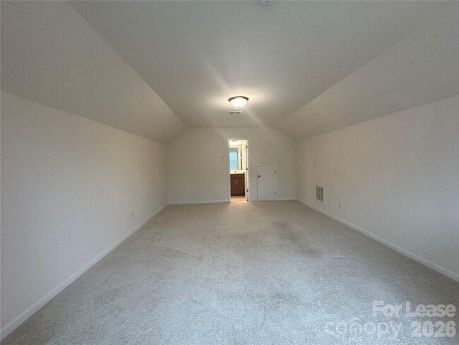 Building Photo - 6020 Hampstead Pond Ln