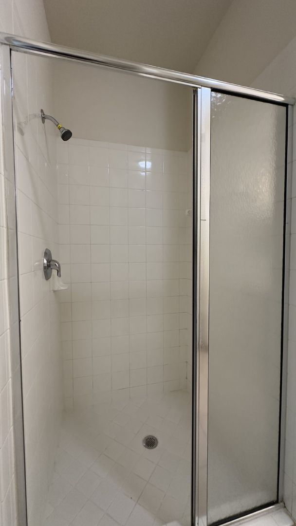 Building Photo - 3042 Grandiflora Dr