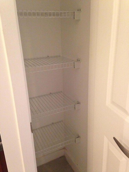 Building Photo - 300 S Australian Ave