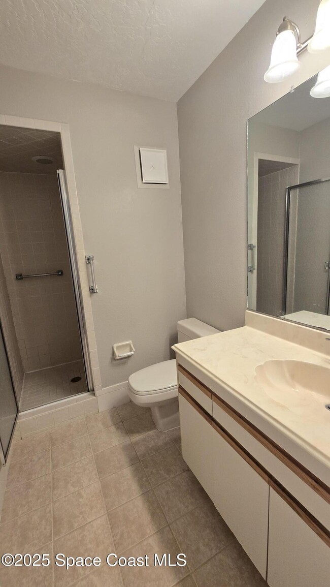 Building Photo - 816 Greenwood Manor Cir