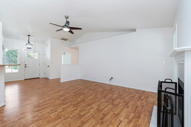 Building Photo - 4467 S Falconrest Way