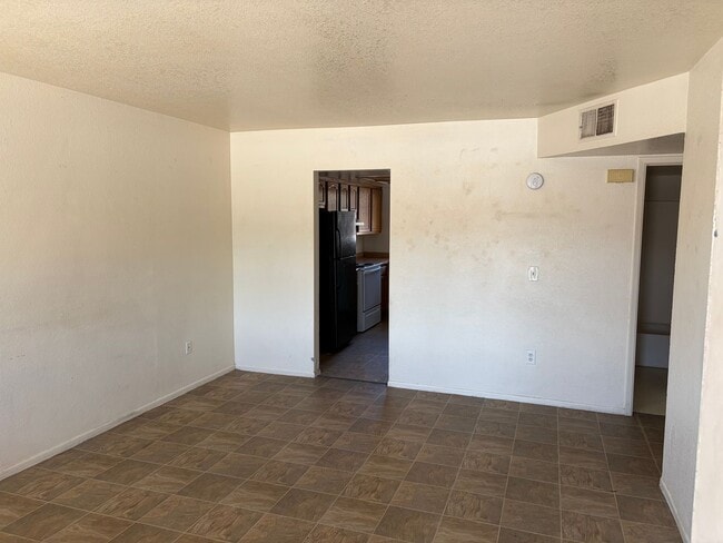Building Photo - Rare two bedroom two bathroom apartment