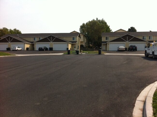 Building Photo - 103 E Mizzou Ct