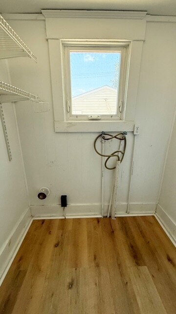 Building Photo - BATES HENDRICKS/GARFIELD PARK - 4 BR BEAUTIFULLY RENOVATED AVAILABLE NOW!