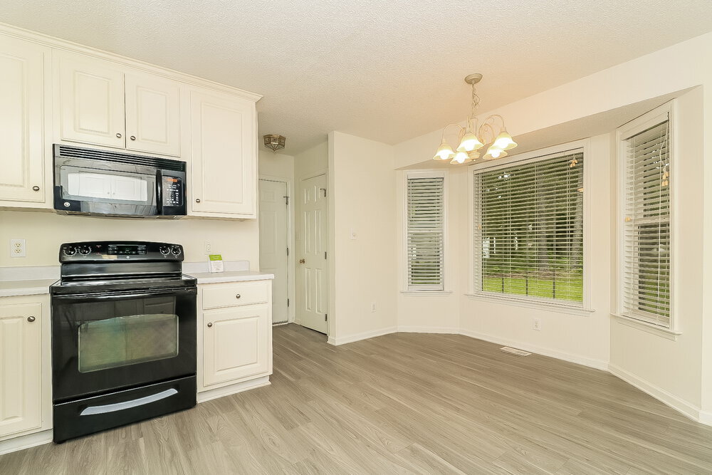 Building Photo - 6728 Oviedo Dr