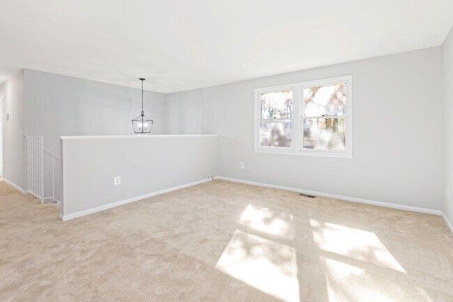 Building Photo - 12712 Longleaf Ln