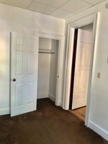 Building Photo - 1061 Beacon St