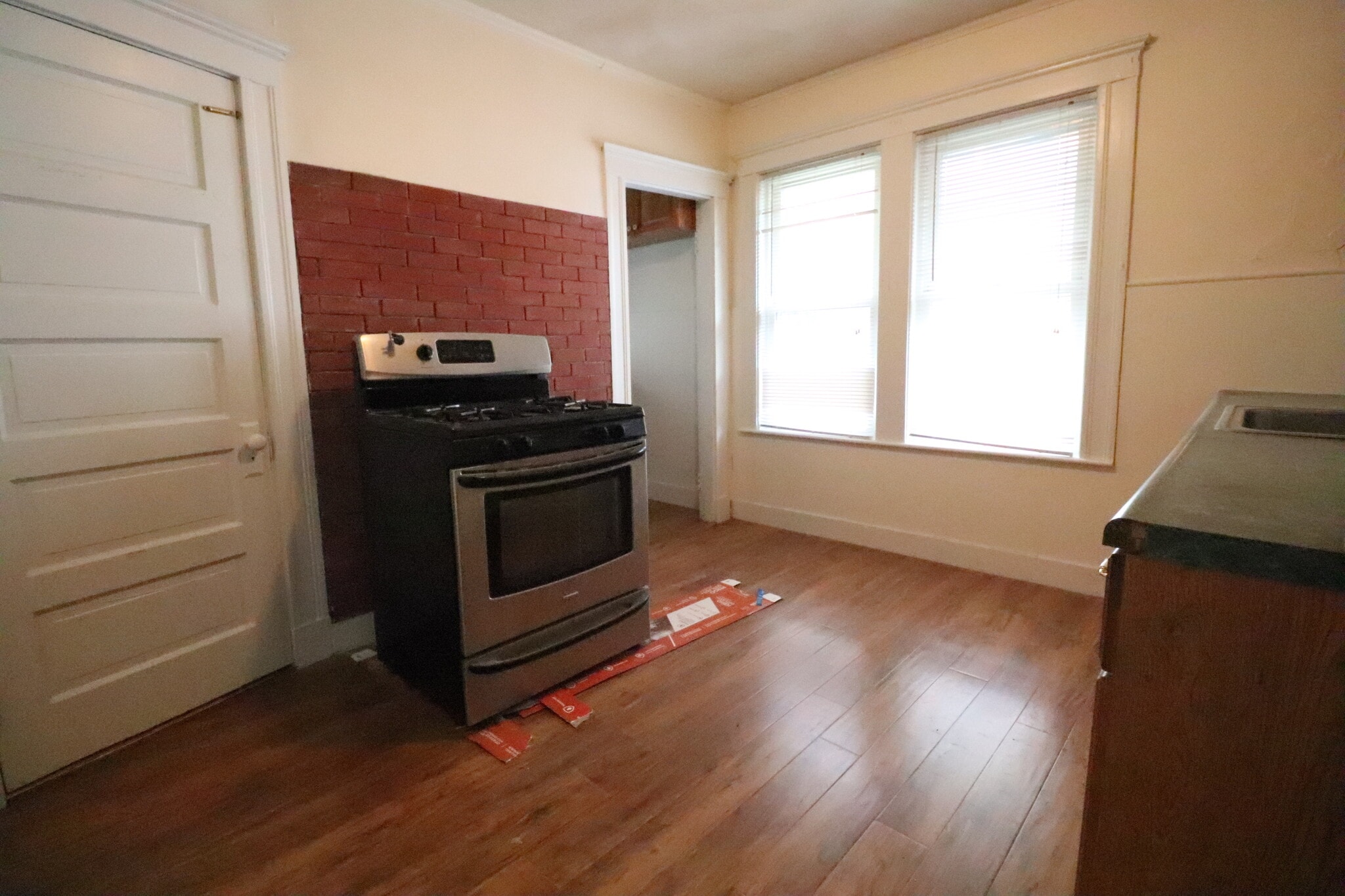 Building Photo - 268 Boston Ave