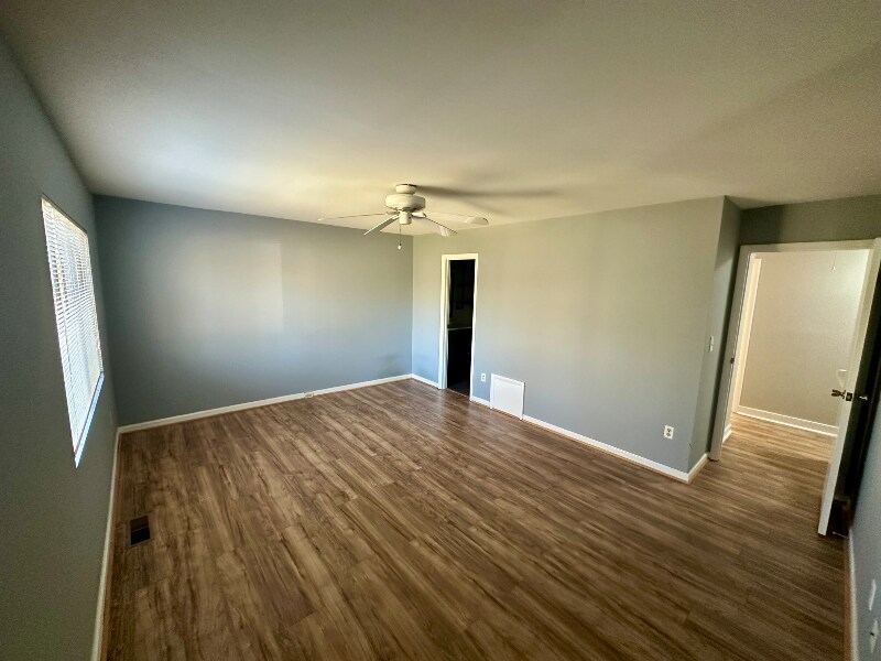 Building Photo - 11705 S Briar Patch Dr