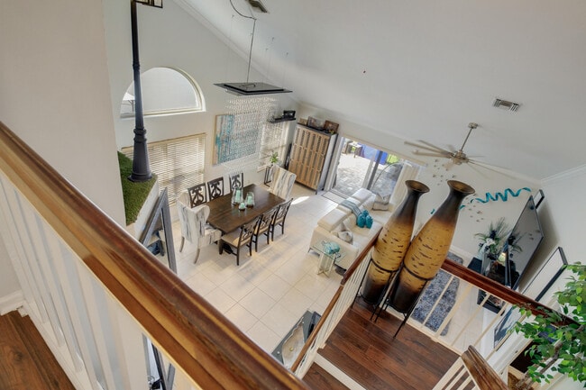 Building Photo - 3875 Circle Lake Dr