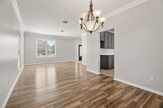 Building Photo - 1209 Comanche St