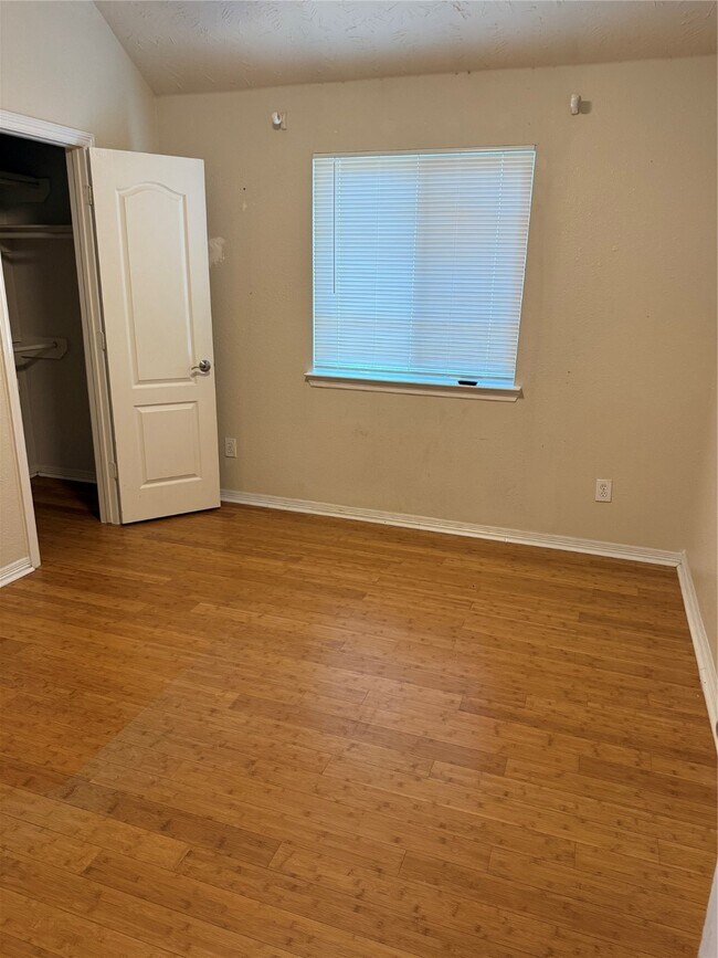 Building Photo - 23702 Spring Dane Dr