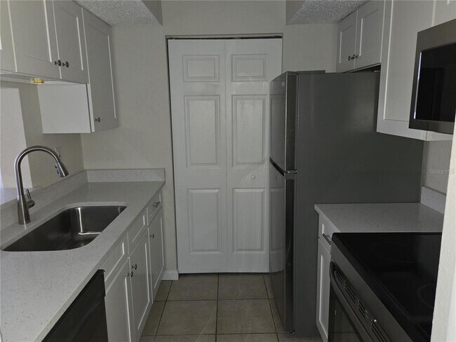 Building Photo - 3708 Idlebrook Cir