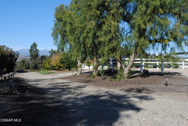 Building Photo - 285 Crestview Ave