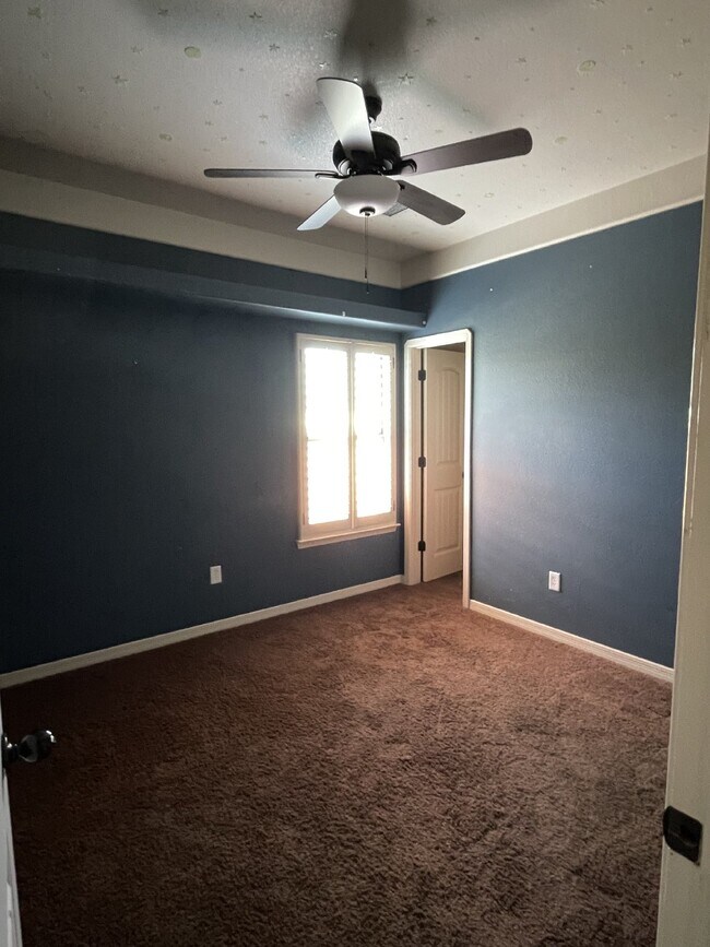 Building Photo - 3132 Tunnel Point Way