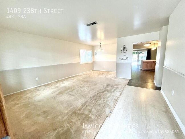 Building Photo - 1409 238th St