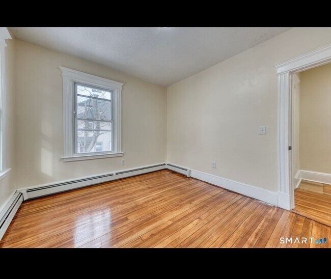 Building Photo - 75-75 Cabot St