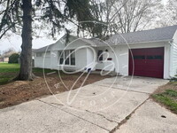 Building Photo - Location, Location, Location!  3 Bedroom w...