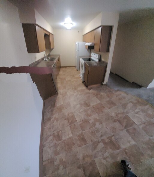 Building Photo - 2022 Sylvan Way