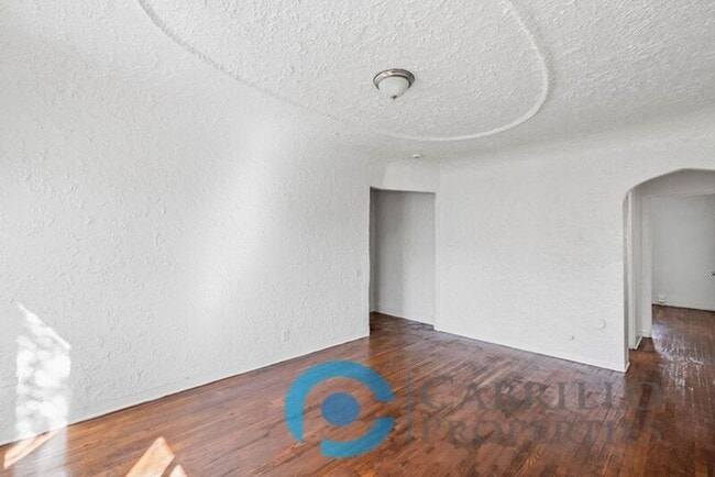 Building Photo - 3009 1/2 30th Street