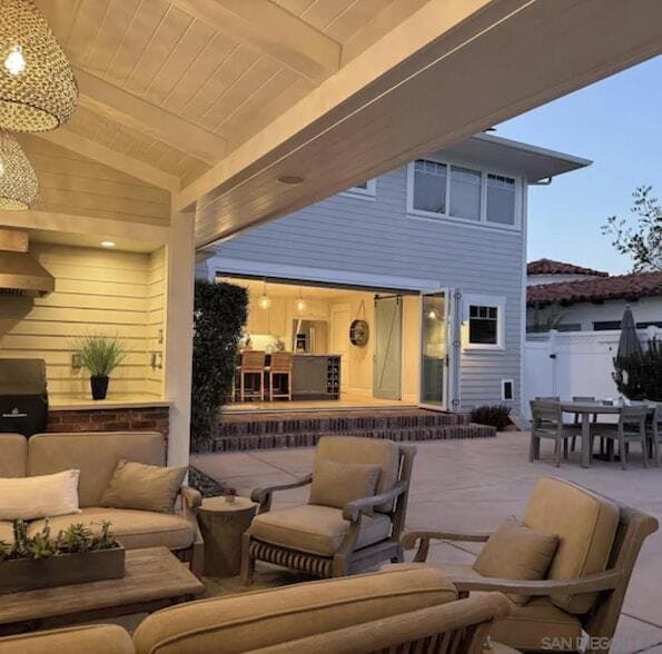 Building Photo - 301 7th St