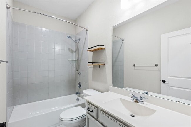 Building Photo - 1046 Hazy Hills Loop