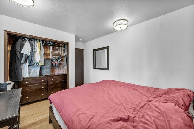 Building Photo - 638 N Martin Dr