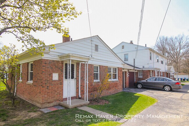 Building Photo - 10376 Manorford Dr