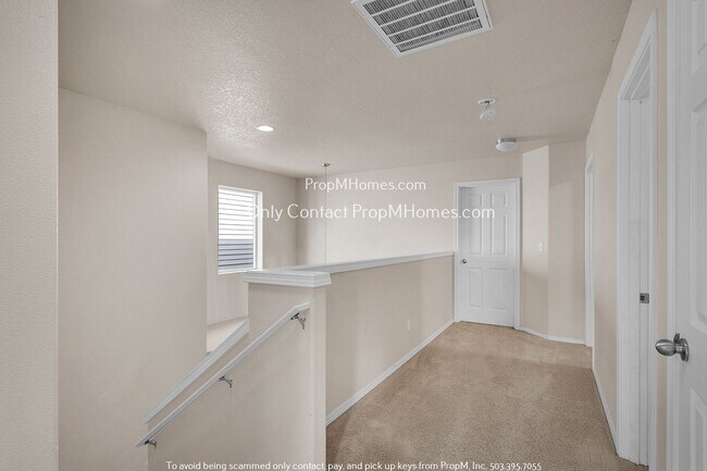 Building Photo - 16255 SW Whistling Swan Ln