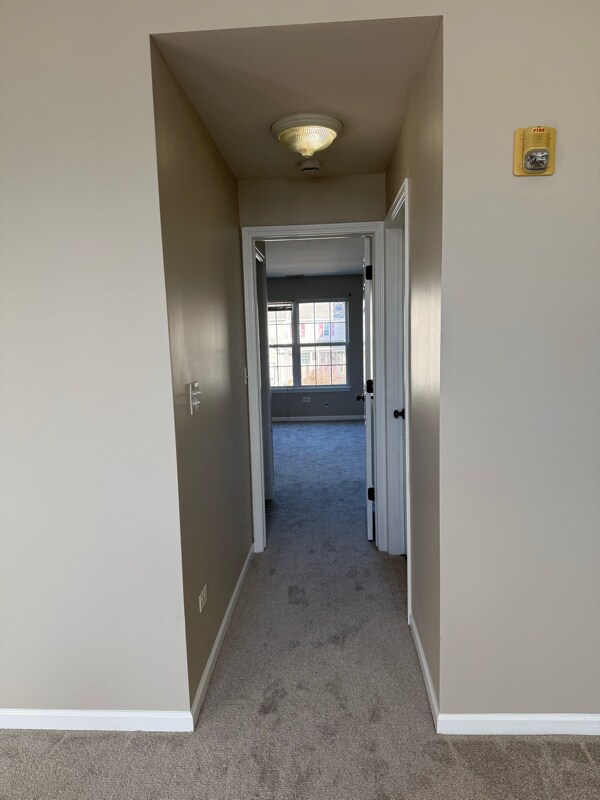 Building Photo - 2947 Rutland Cir