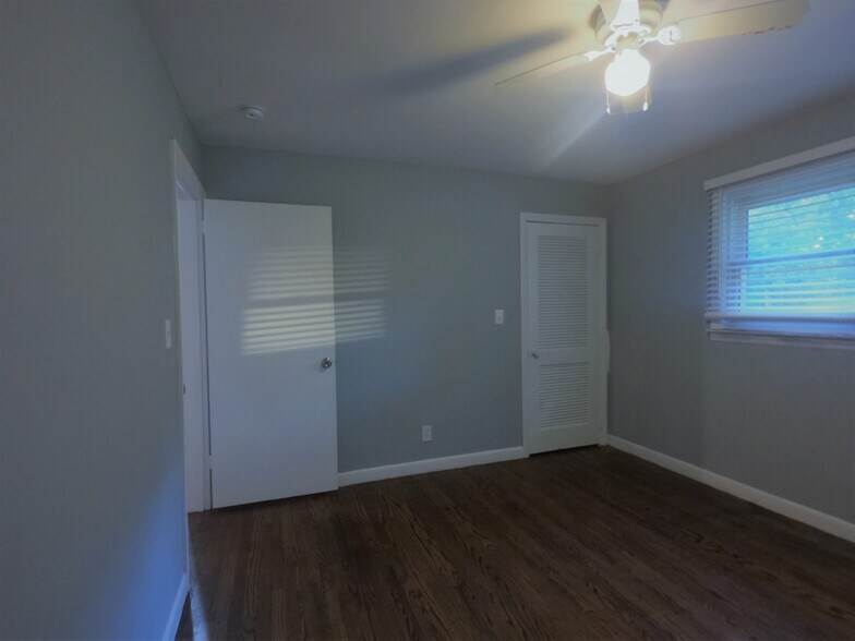 Bedroom 1 - 2409 Boiling Springs Rd