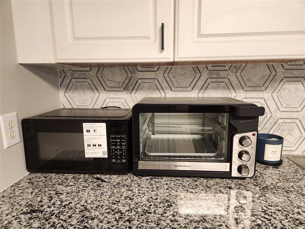 Building Photo - 2785 Shoemaker Ln