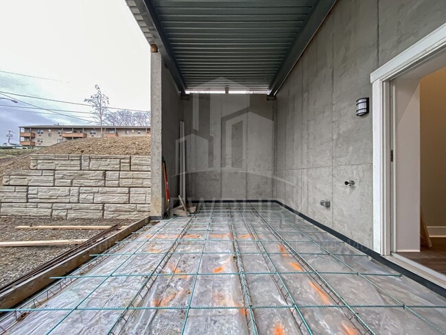 Building Photo - Be the First to Live in These Brand-New Luxury Homes — Now Pre-Leasing in Pittsburgh